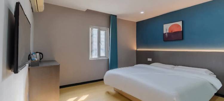 暮上云朵酒店(宿州国购广场第一初级中学店)图片