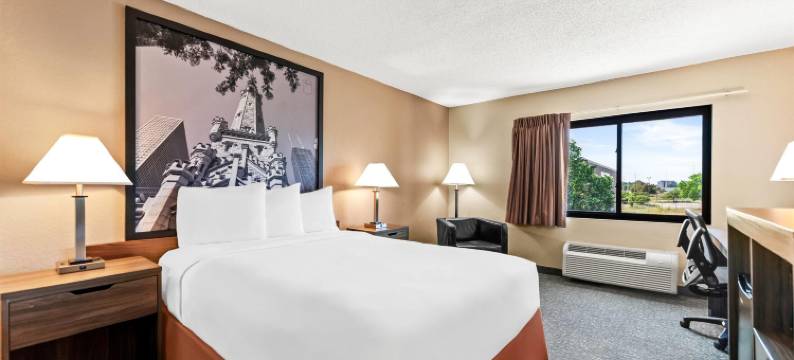 埃尔金温德姆速 8 酒店(Super 8 by Wyndham Elgin)图片