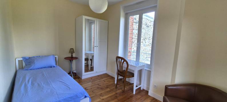 Charming house close to the centre in Granville图片