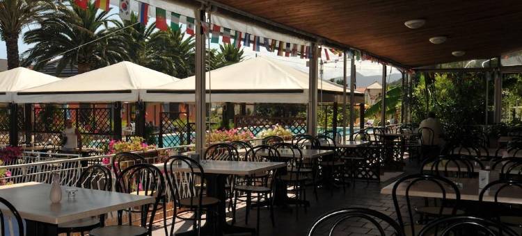 博尔戈德加丽乌利维2号度假村(Residence Il Borgo Degli Ulivi Resort)图片