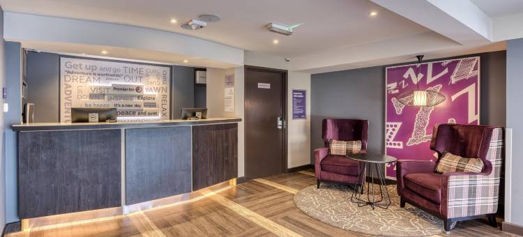 西贝辛斯托克普瑞米尔酒店(Premier Inn Basingstoke West)图片