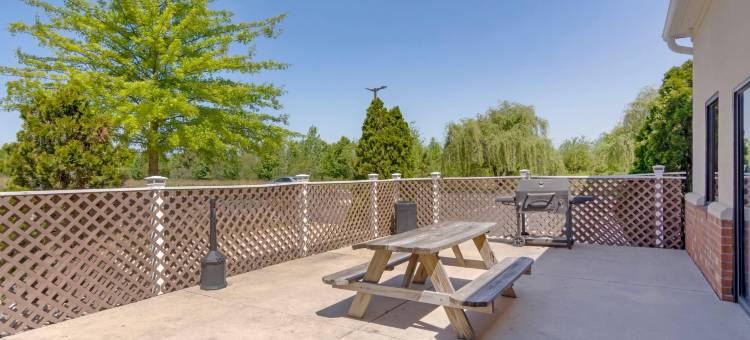 舒眠酒店及套房 - 近乔治王子堡李(Sleep Inn & Suites Prince George Near Fort Lee)图片