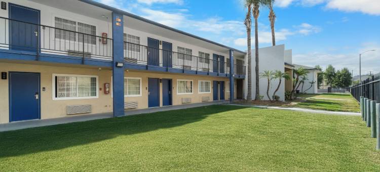 波莫纳费尔普莱克斯温德姆酒店(Travelodge by Wyndham Fairplex Pomona)图片