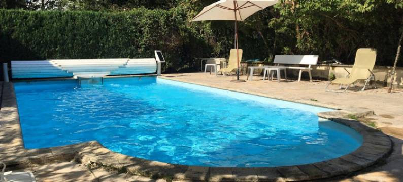 Cottage in Auvergne near Puy Mary图片
