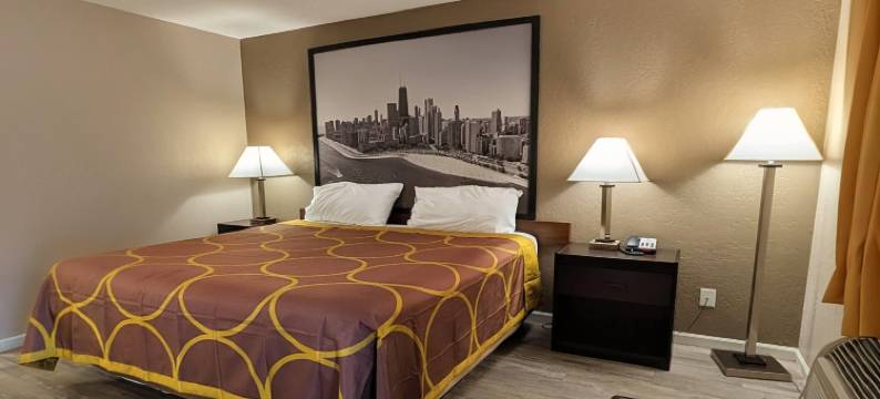 泰勒维尔速8酒店(Super 8 by Wyndham Taylorville IL)图片