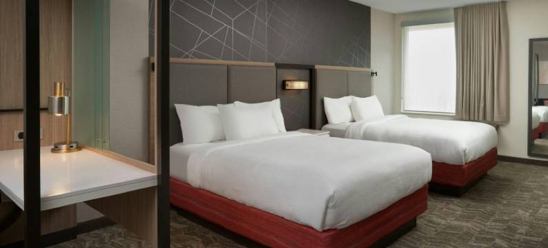 埃斯特罗迈尔斯堡万豪SpringHill Suites酒店(SpringHill Suites Fort Myers Estero)图片