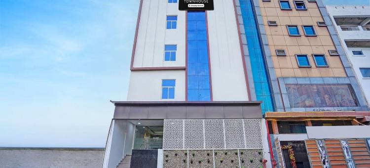 Townhouse 维卡斯纳加尔勒克瑙(Super Townhouse Vikas Nagar Lucknow Formerly Wave Blu)图片