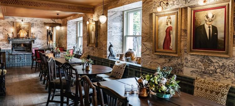 洛蒙德湖阿姆斯酒店(The Loch Lomond Arms Hotel)图片