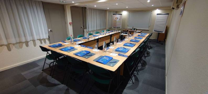 Campanile NATURE – Bordeaux Lac图片