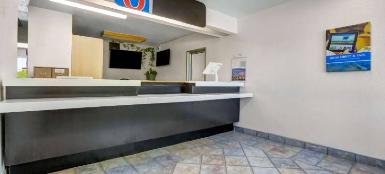 雷德布拉夫6号汽车旅馆(Motel 6 Red Bluff, CA)图片