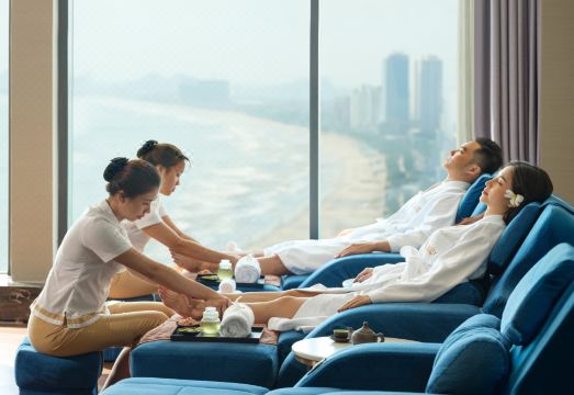 Four Points by Sheraton DanangHotel Overview