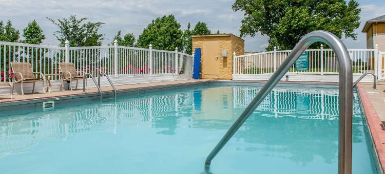 路易斯波特凯艺酒店(Quality Inn Lewisport)图片