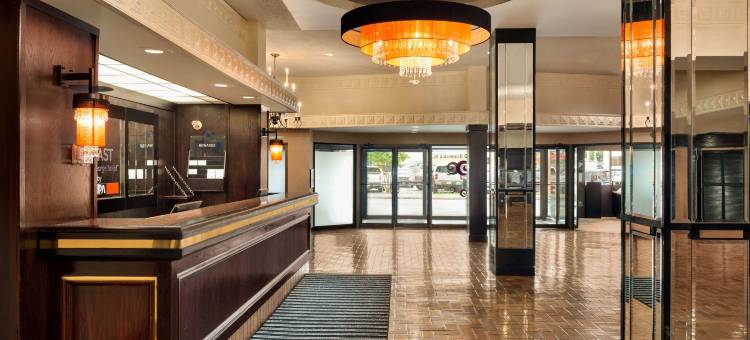Coast Prince George Hotel by APA图片