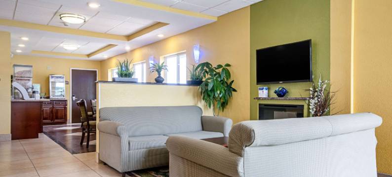 格兰蒙特-南阿伯尼凯艺套房酒店(Quality Inn & Suites Glenmont - Albany South)图片