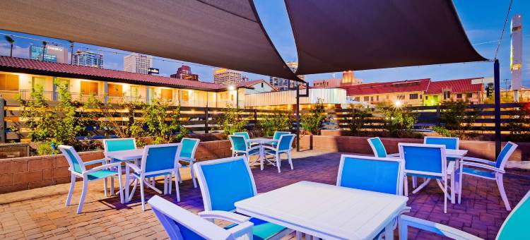 凤凰城市中心贝斯特韦斯特SureStay酒店(Downtown Phoenix Hotel)图片