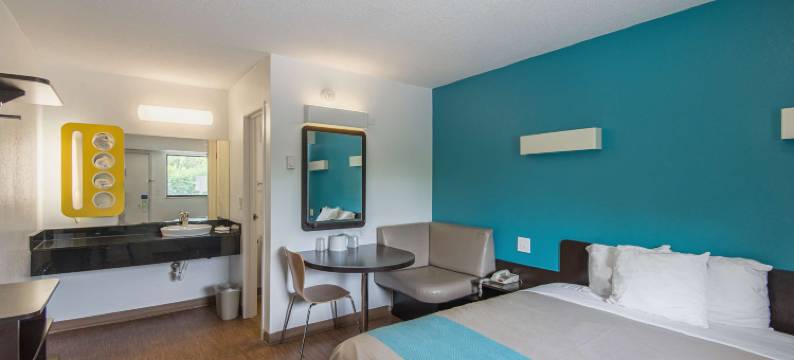 奥佛兰公园6号汽车旅馆(Motel 6 Overland Park, KS)图片