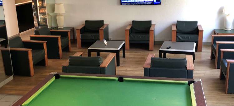 内穆尔基里亚德酒店(Kyriad Nemours)图片