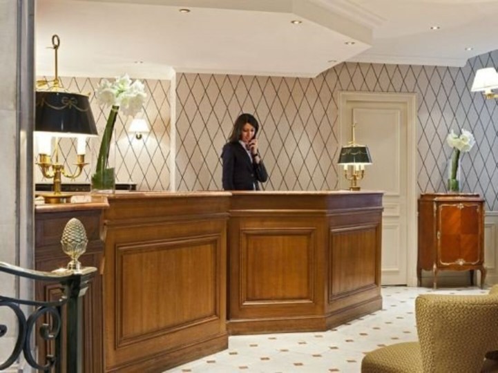 Grand Powers Hotel Over view