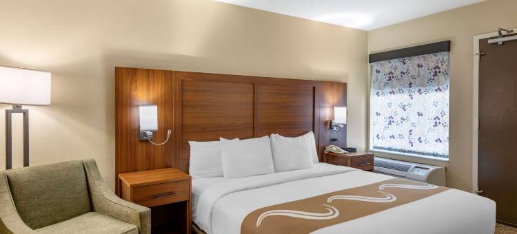 普拉森提亚阿纳海姆富勒顿品质酒店(Quality Inn Placentia Anaheim Fullerton)图片