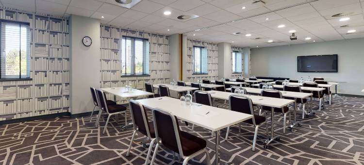 伯恩矛斯乡村酒店(Village Hotel Bournemouth)图片