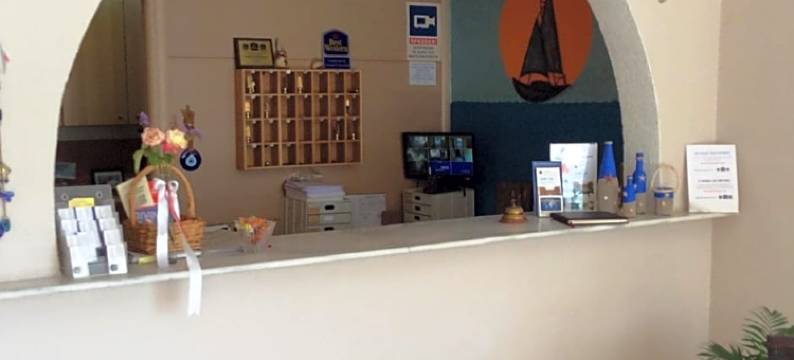 罗左思酒店(Rozos Hotel)图片