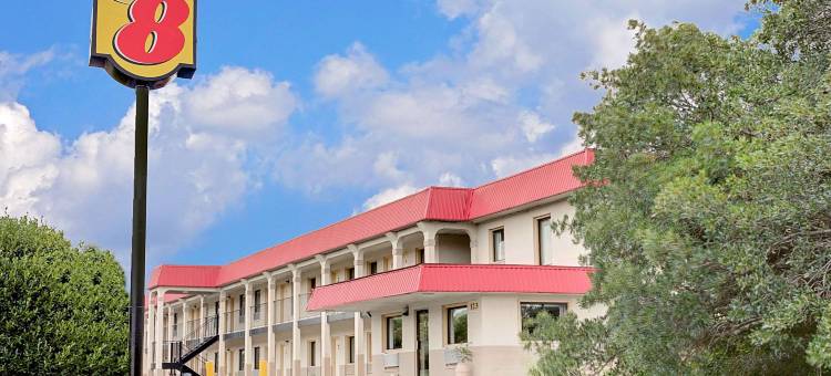 劳雷尔速8酒店(Super 8 by Wyndham Laurel)图片