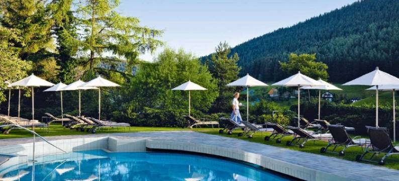 特劳贝通巴赫酒店(Hotel Traube Tonbach)图片