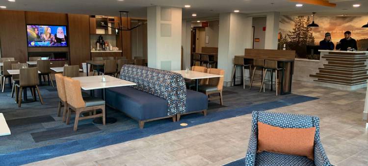 斯普林菲尔德拉昆塔温德姆套房酒店(La Quinta Inn & Suites by Wyndham Springfield)图片