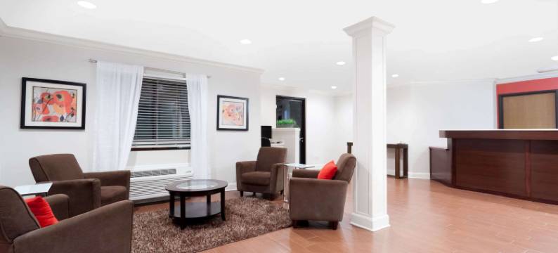 温德姆华美达特尔城酒店(Ramada by Wyndham Tell City)图片