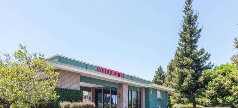 森尼维耳戴斯套房酒店(Days Inn & Suites by Wyndham Sunnyvale)图片