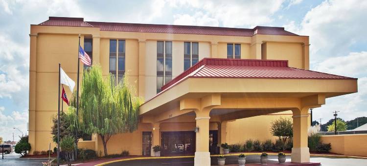 格雷斯兰孟菲斯机场拉昆塔温德姆套房酒店(La Quinta Inn & Suites by Wyndham Memphis Airport Graceland)图片