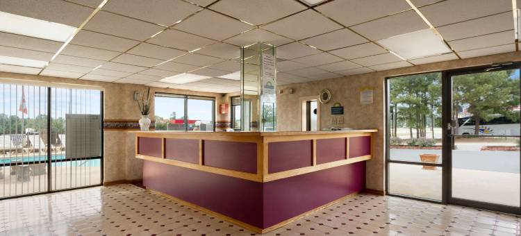 里奇堡温德姆戴斯酒店(Days Inn by Wyndham Richburg)图片