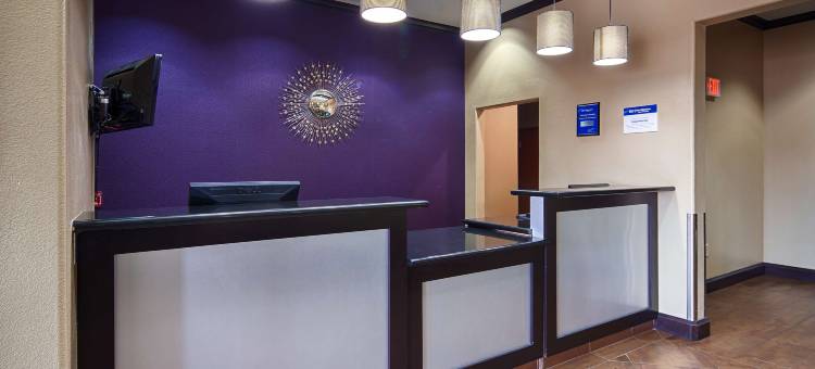 吉丁士贝斯特韦斯特套房酒店(Best Western Giddings Inn  Suites)图片