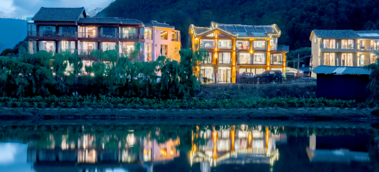 泸沽湖咕噜家湖景智能度假民宿图片