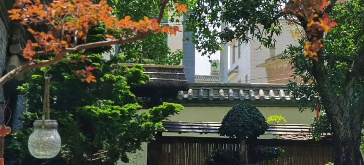 鹤庆出山小住民宿图片