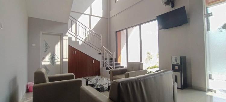 RedDoorz Syariah Near Alun Alun Tegal 2图片