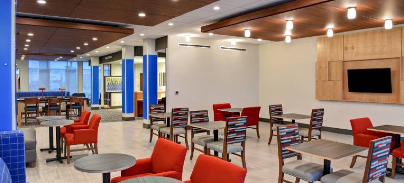 洲际智选假日酒店及套房渥太华(Holiday Inn Express & Suites OTTAWA by IHG)图片