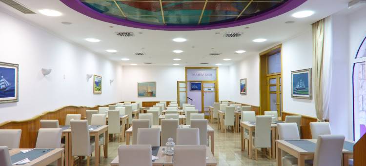 科莫多酒店(Hotel Komodor)图片