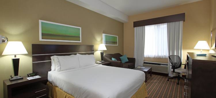 威农智选假日套房酒店(Holiday Inn Express & Suites Vernon)图片