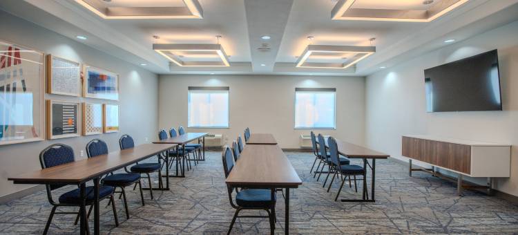 智选假日套房酒店克里夫兰(Holiday Inn Express & Suites Cleveland)图片