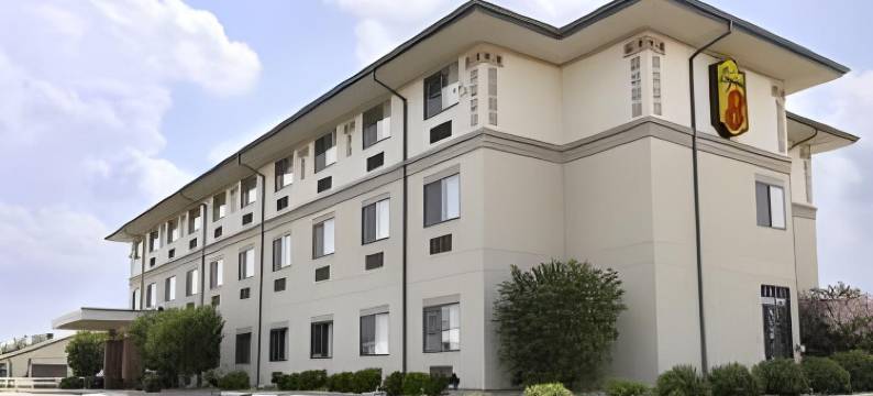 滑铁卢速8酒店(Super 8 by Wyndham Waterloo)图片