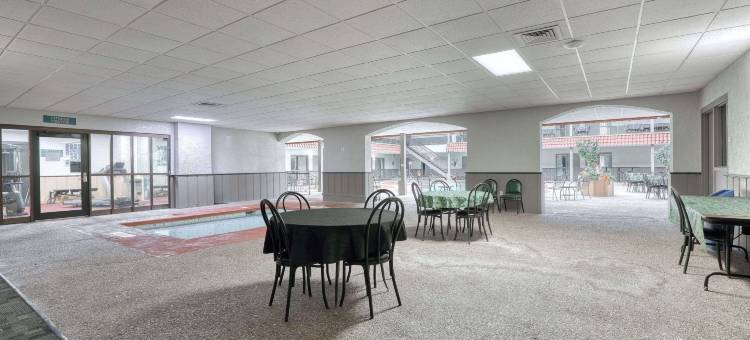 市中心凯艺套房酒店(Quality Inn & Suites Downtown)图片