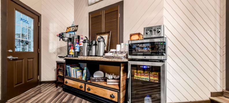 马奎特美洲最佳价值酒店(Americas Best Value Inn Marquette)图片