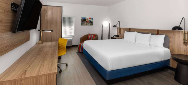 埃尔帕索东部375号环线拉昆塔温德姆酒店及套房(La Quinta Inn & Suites by Wyndham El Paso East Loop-375)图片