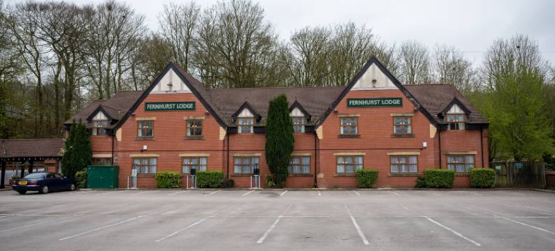 费恩赫斯特旅馆 - 格林国王旅馆(The Fernhurst by Greene King Inns)图片