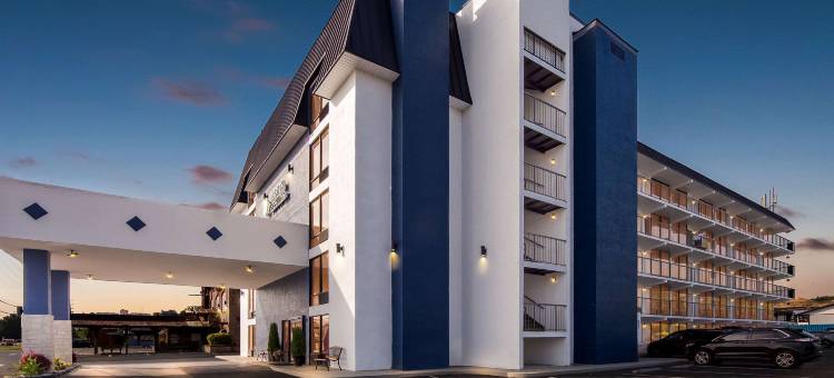 克拉丽奥酒店及套房近勒孔特中心鸽子谷(Clarion Inn & Suites Near the Leconte Center Pigeon Forge)图片