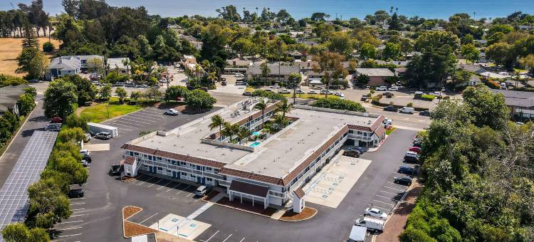 卡宾特里拉北部圣芭芭拉6号汽车旅馆(Motel 6 Carpinteria, CA - Santa Barbara - North)图片