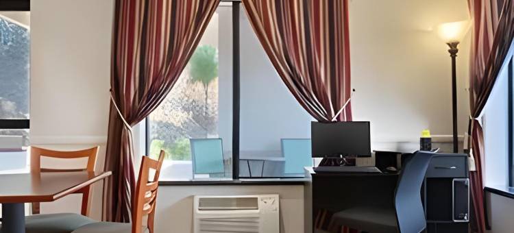 恩西尼塔斯月光海滩戴斯酒店(Days Inn by Wyndham Encinitas Moonlight Beach)图片