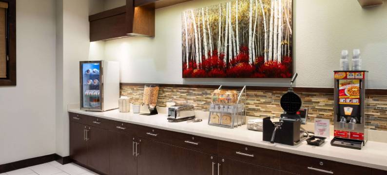 速8酒店-温德姆康拉德(Super 8 by Wyndham Conrad)图片