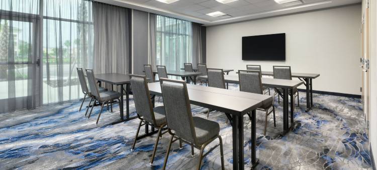 奥兰多美年费尔菲尔德套房酒店(Fairfield Inn & Suites Orlando at Millenia)图片